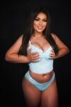 300 Lara W1H Busty Escort 5